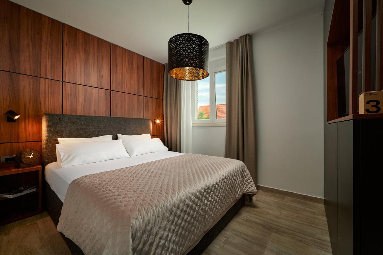 Apartments Ziggy Star Slatine Exterior foto